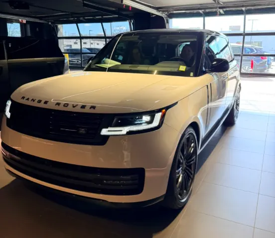 Range Rover LWB (2026)