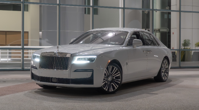 2022 Rolls-Royce Ghost (Arctic White Edition)